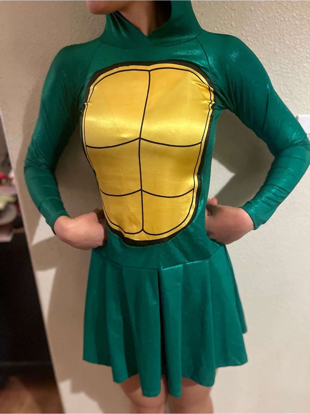 Girls Green TM ninja Turtles Costume Dress with Yellow Chest Panel &green hoodie